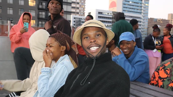 9bd1d7_c61d4e8456f74dfbb18a1739e54a4ec4_mv2